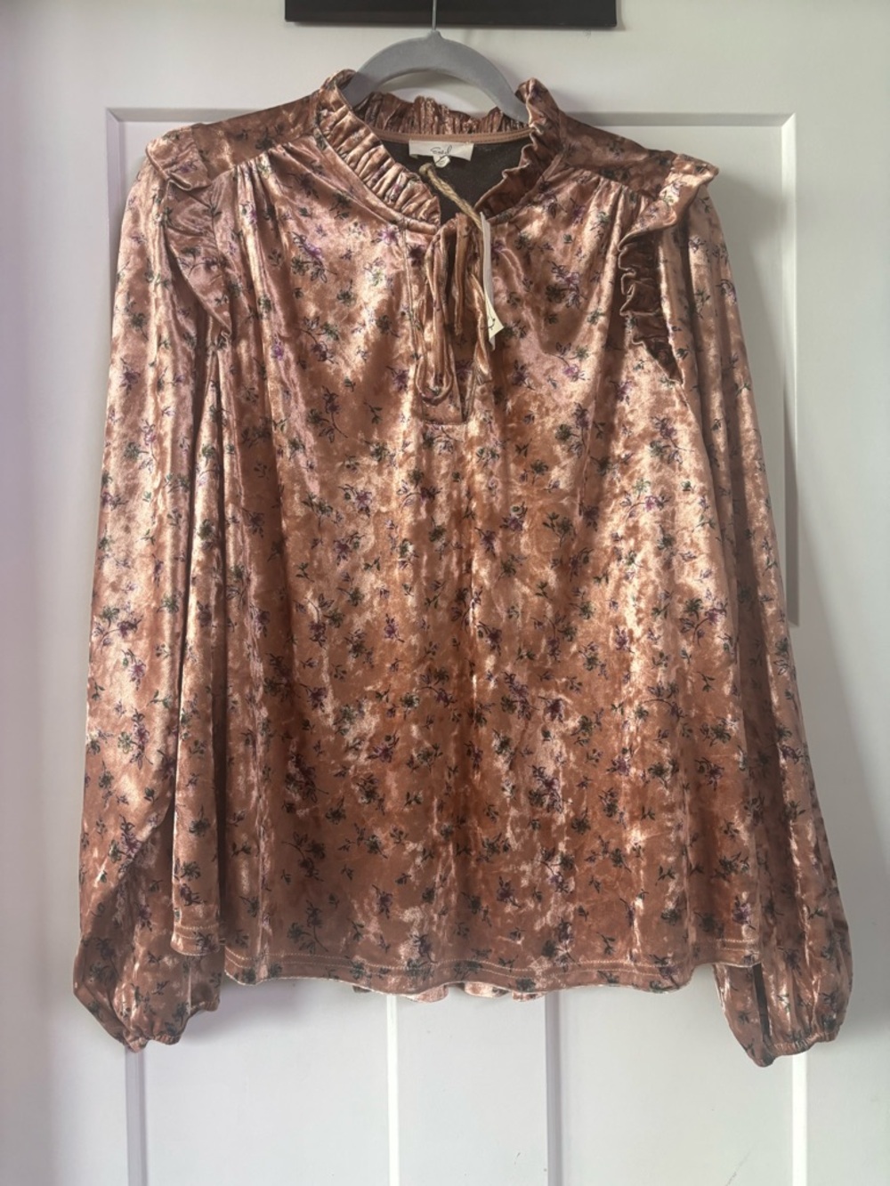 easel Rose Gold Floral Velvet Tie-Neck Blouse NWT